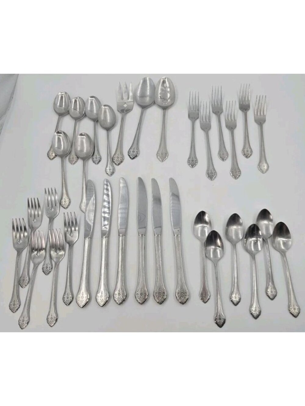 33 Oneida Profile Stainless Lakewood Flatware Set Serves 6 + 3 Serving Utensils